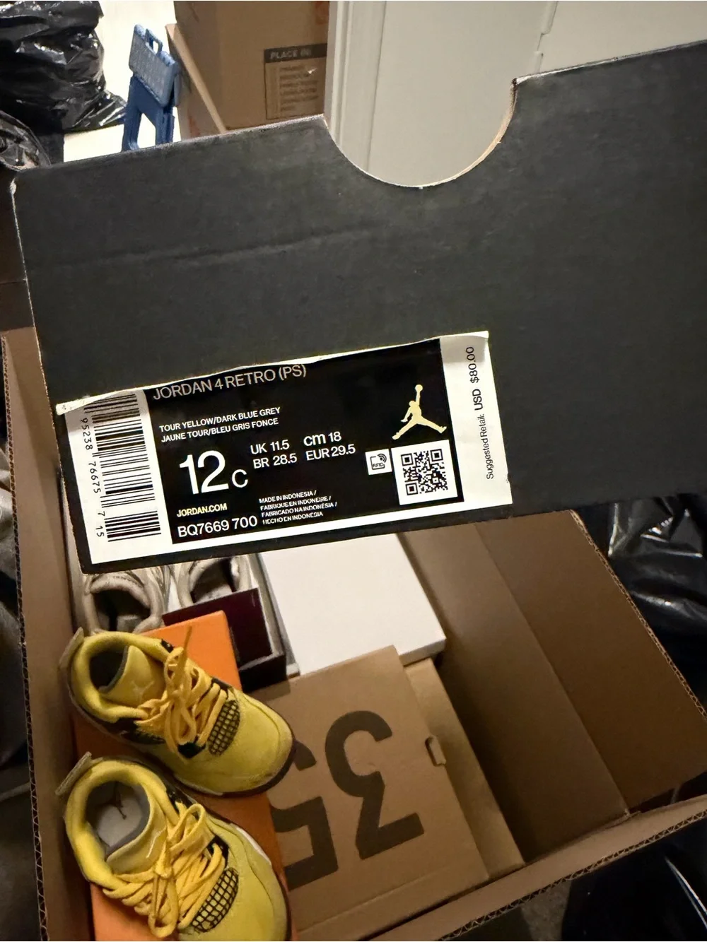 Jordan Kids Yellow and Black Retro Mesh Sneakers